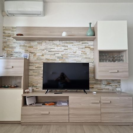 דירות אוספדלטי La Finestra Sul Golfo מראה חיצוני תמונה