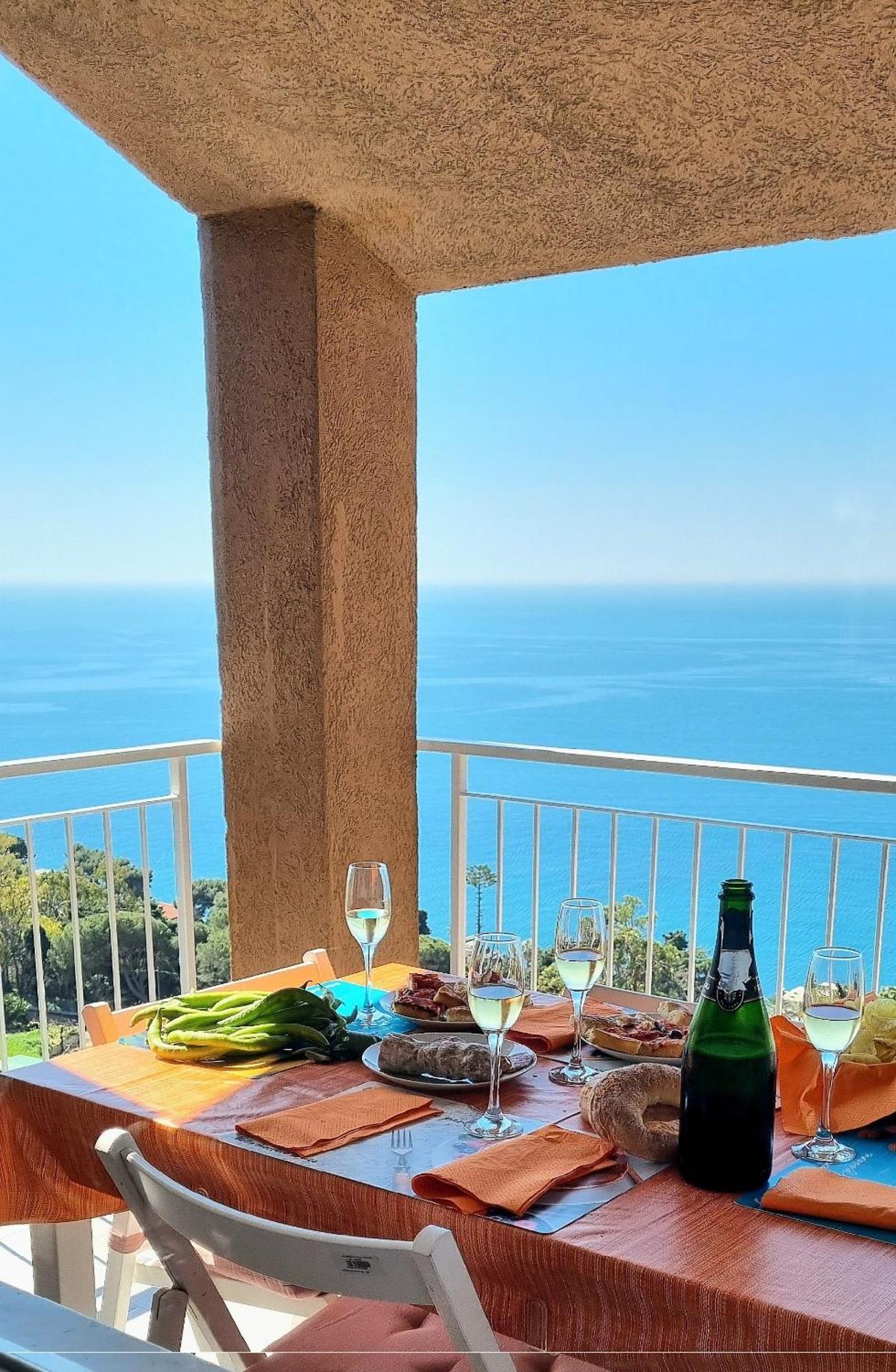 דירות אוספדלטי La Finestra Sul Golfo מראה חיצוני תמונה
