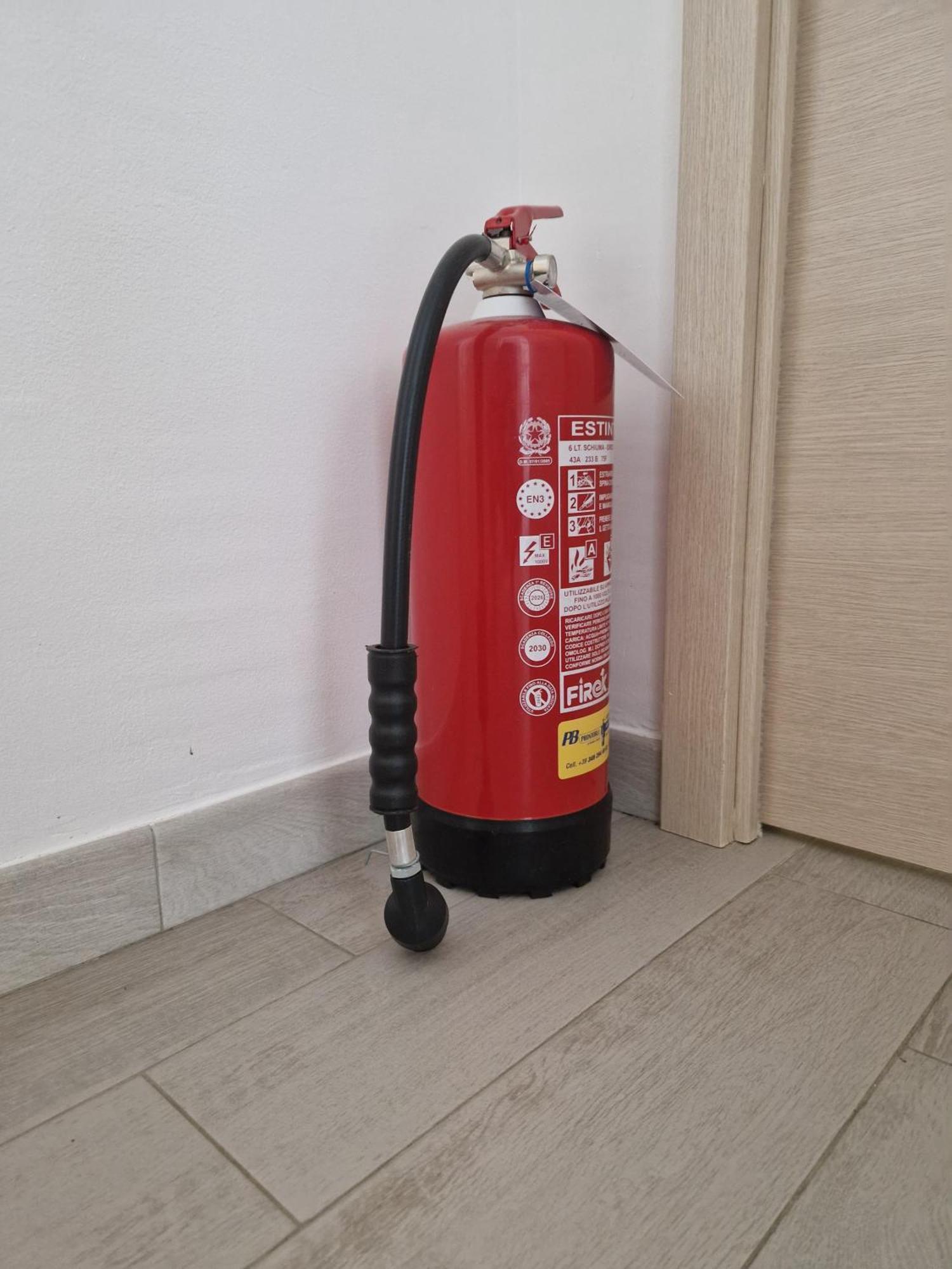 דירות אוספדלטי La Finestra Sul Golfo מראה חיצוני תמונה
